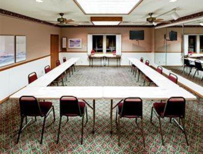 фото отеля Hawthorn Suites by Wyndham Detroit Southfield