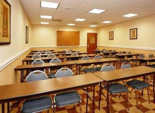 фото отеля Comfort Suites Willowbrook Houston