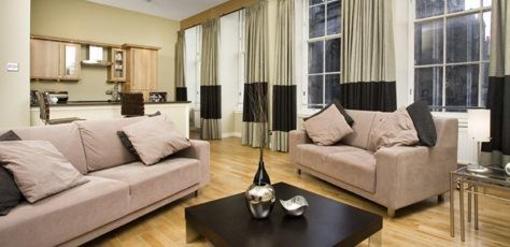 фото отеля Hollyrood Apartments Edinburgh