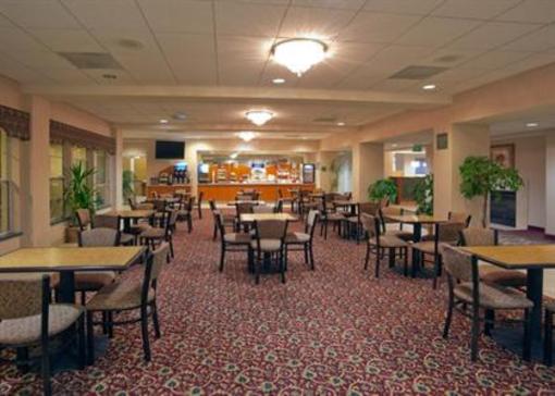 фото отеля Holiday Inn Express Tracy