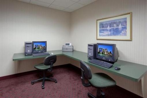 фото отеля Holiday Inn Express Tracy