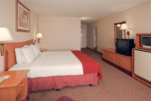 фото отеля Holiday Inn Express Tracy
