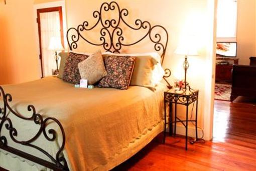 фото отеля Gardenia Inn