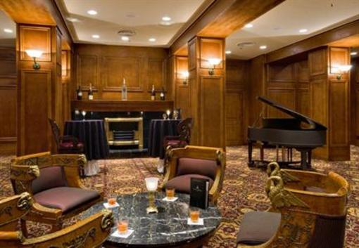 фото отеля The St. Anthony Riverwalk A Wyndham Hotel