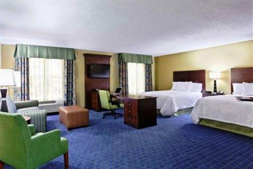 фото отеля Hampton Inn & Suites Orlando Airport Gateway Village Center