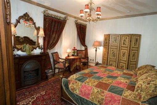 фото отеля 1840s Carrollton Inn