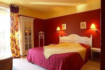 фото отеля Auberge Du Lac Hotel Saint-Marcel-les-Annonay