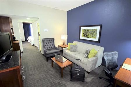 фото отеля Hilton Garden Inn Westbury