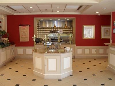 фото отеля Hilton Garden Inn Westbury