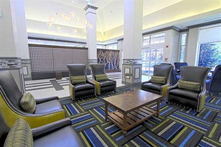фото отеля Hilton Garden Inn Westbury
