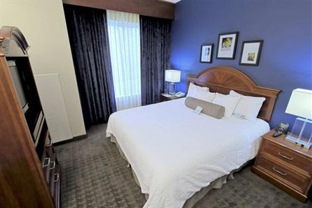 фото отеля Hilton Garden Inn Westbury