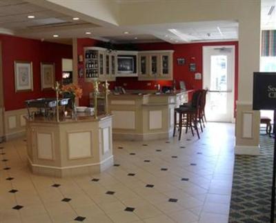 фото отеля Hilton Garden Inn Westbury