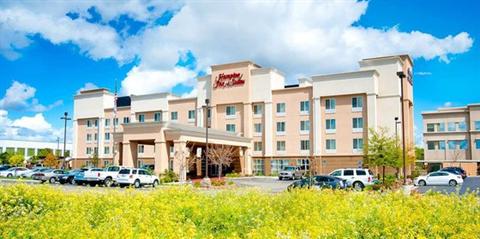 фото отеля Hampton Inn & Suites, Fresno