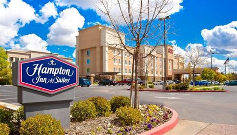 фото отеля Hampton Inn & Suites, Fresno