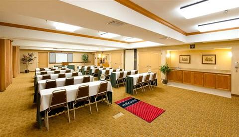 фото отеля Hampton Inn & Suites, Fresno