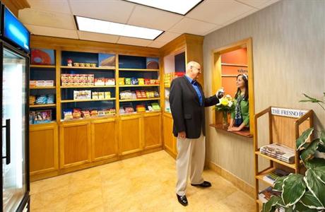 фото отеля Hampton Inn & Suites, Fresno