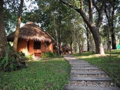 фото отеля Burilasai Hot Spring Resort San Kamphaeng