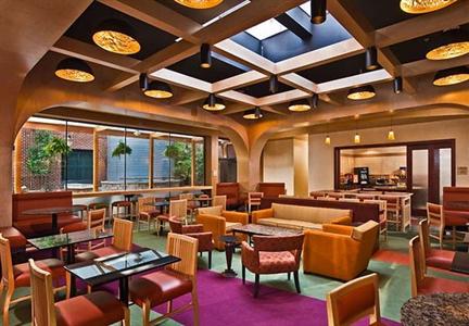 фото отеля Fairfield Inn & Suites Baltimore Downtown/Inner Harbor