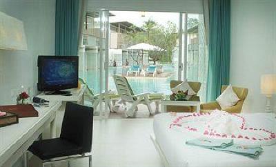 фото отеля The Briza Beach Resort Khao Lak Phang Nga