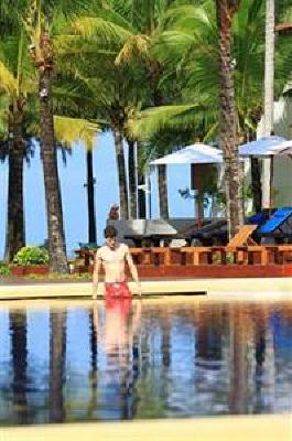 фото отеля The Briza Beach Resort Khao Lak Phang Nga
