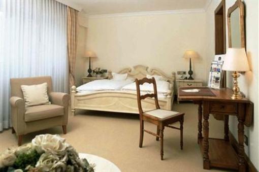 фото отеля BEST WESTERN Premier Parkhotel Kronsberg
