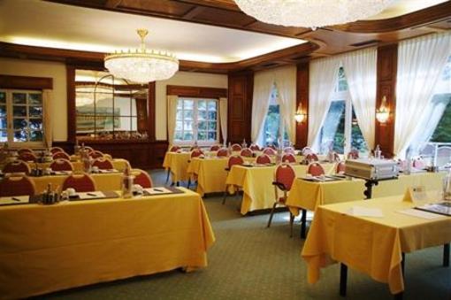 фото отеля BEST WESTERN Premier Parkhotel Kronsberg