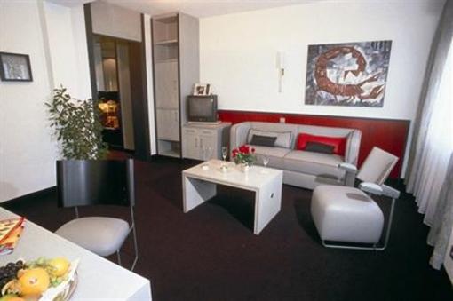 фото отеля BEST WESTERN Premier Parkhotel Kronsberg