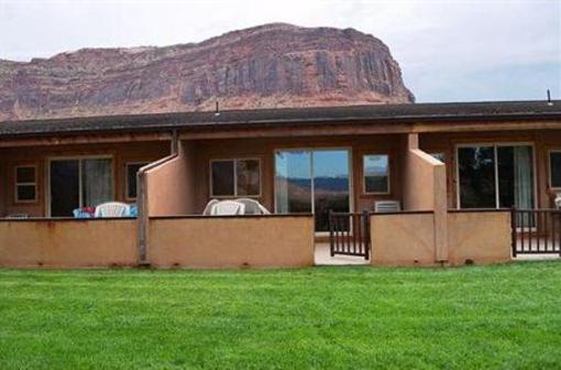 фото отеля Red Cliffs Lodge Moab