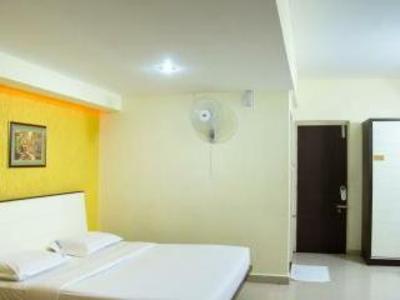 фото отеля Hotel Comfort Inn Vyshak