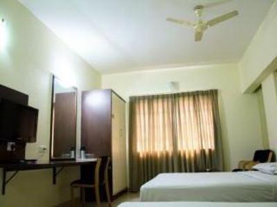 фото отеля Hotel Comfort Inn Vyshak