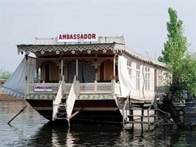 фото отеля Houseboat Ambassador