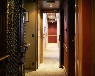 фото отеля Hotel Saint Pierre Paris