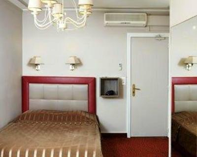 фото отеля Hotel Saint Pierre Paris