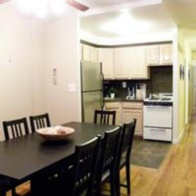 фото отеля Theater District Apartment Puts You In The Center Of NYC