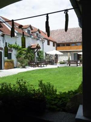 фото отеля Winzerhof Kiss