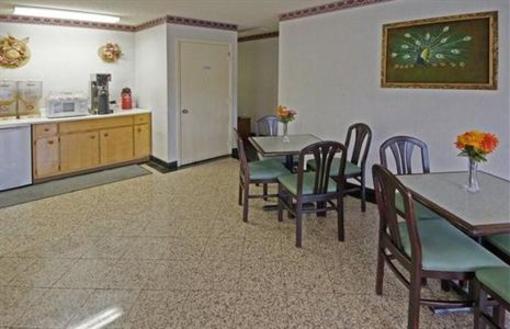 фото отеля America's Best Value Inn Cairo (Georgia)
