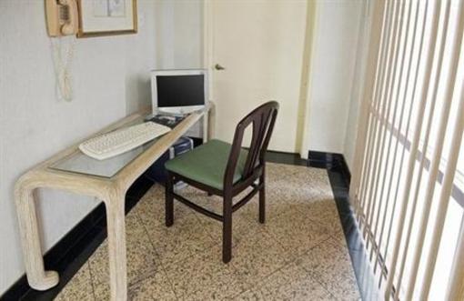 фото отеля America's Best Value Inn Cairo (Georgia)