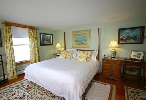 фото отеля Highland Lake Inn Andover