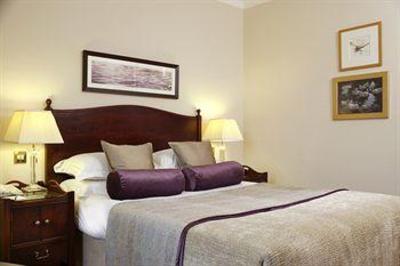 фото отеля Macdonald Compleat Angler