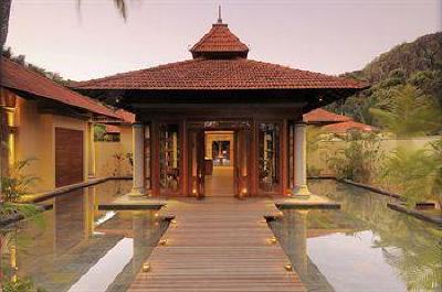 фото отеля Sainte Anne Resort & Spa