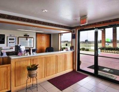 фото отеля Super 8 Motel Mount Vernon (Texas)