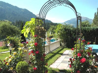 фото отеля Ferienhotel Lenzenhof Wildschonau