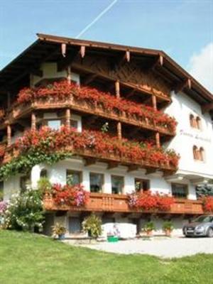 фото отеля Ferienhotel Lenzenhof Wildschonau