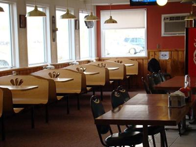 фото отеля ROSEAU MOTEL AND DINER