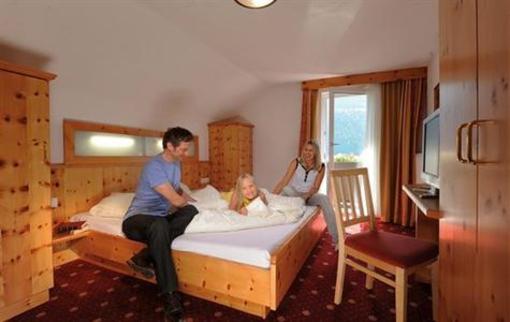 фото отеля Kinderhotel Stefan Wenns