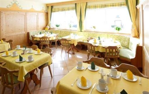 фото отеля Kinderhotel Stefan Wenns
