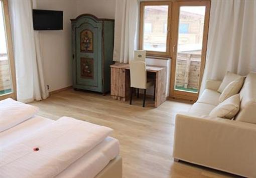 фото отеля Alpine Chalet Schoenbichl