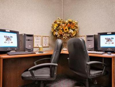 фото отеля Ramada Inn Angola (Indiana)