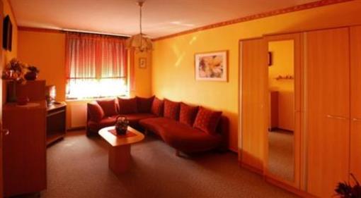фото отеля Csilla Apartmanhaz