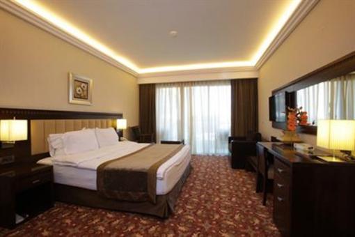 фото отеля Lancaster Suites Beirut
